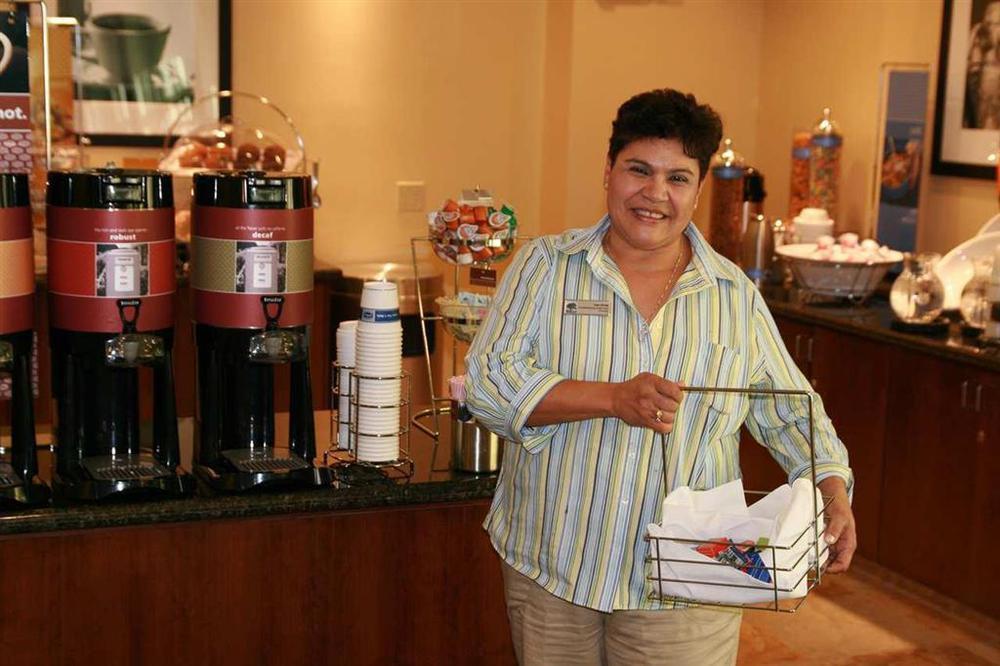 Hampton By Hilton Brentwood Restaurante foto