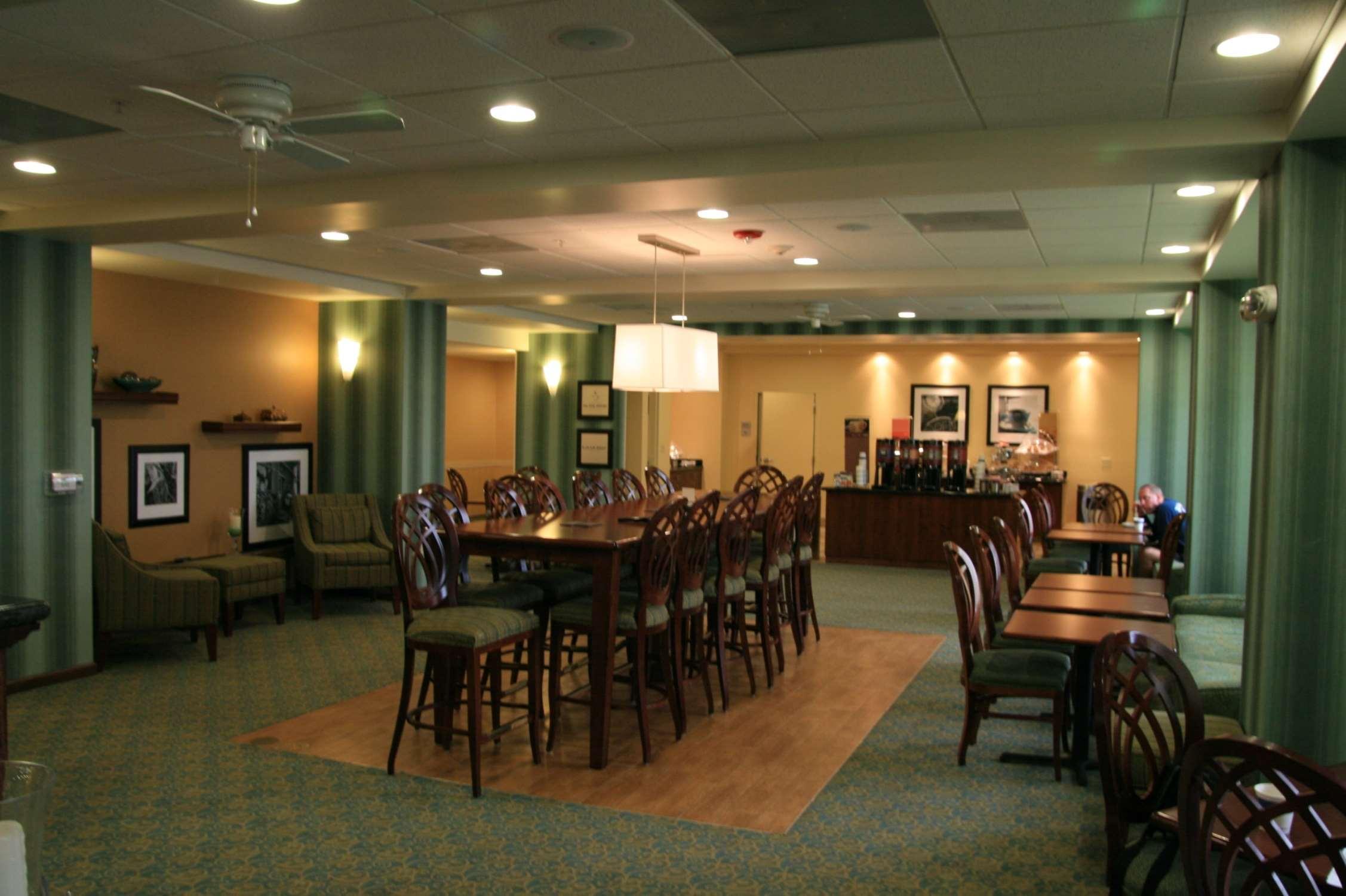 Hampton By Hilton Brentwood Restaurante foto