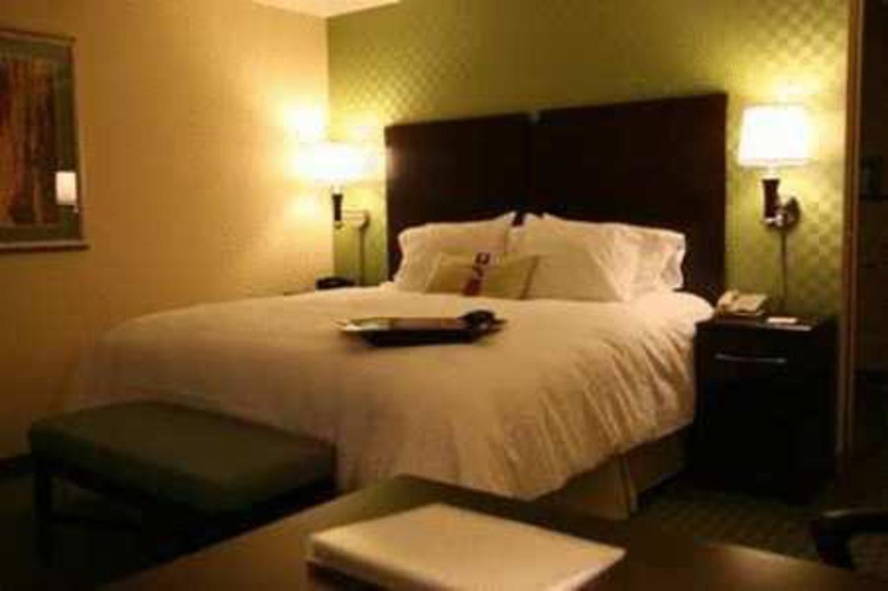 Hampton By Hilton Brentwood Exterior foto